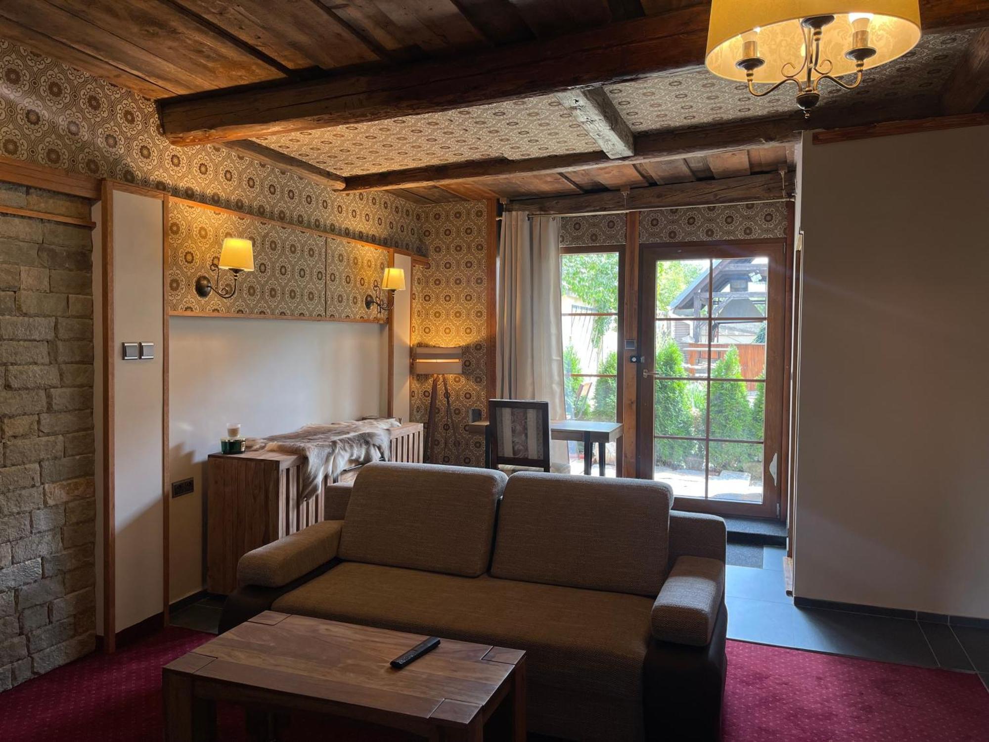 Hotel Veveri Veverska Bityska Екстер'єр фото